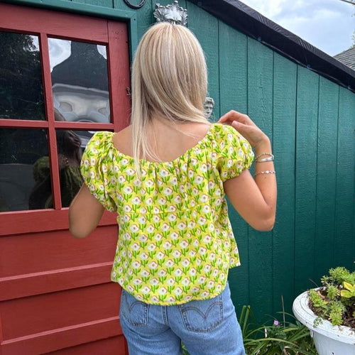 70s Floral Puff Sleeve Top