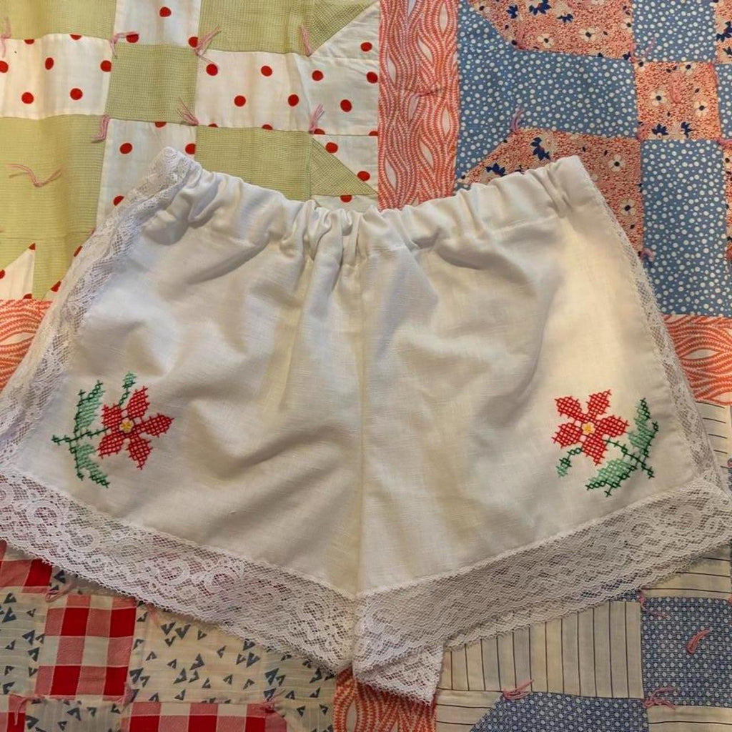 Red Flower Lace Shorts