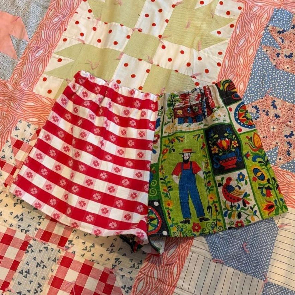 Mid Century Farm Shorts