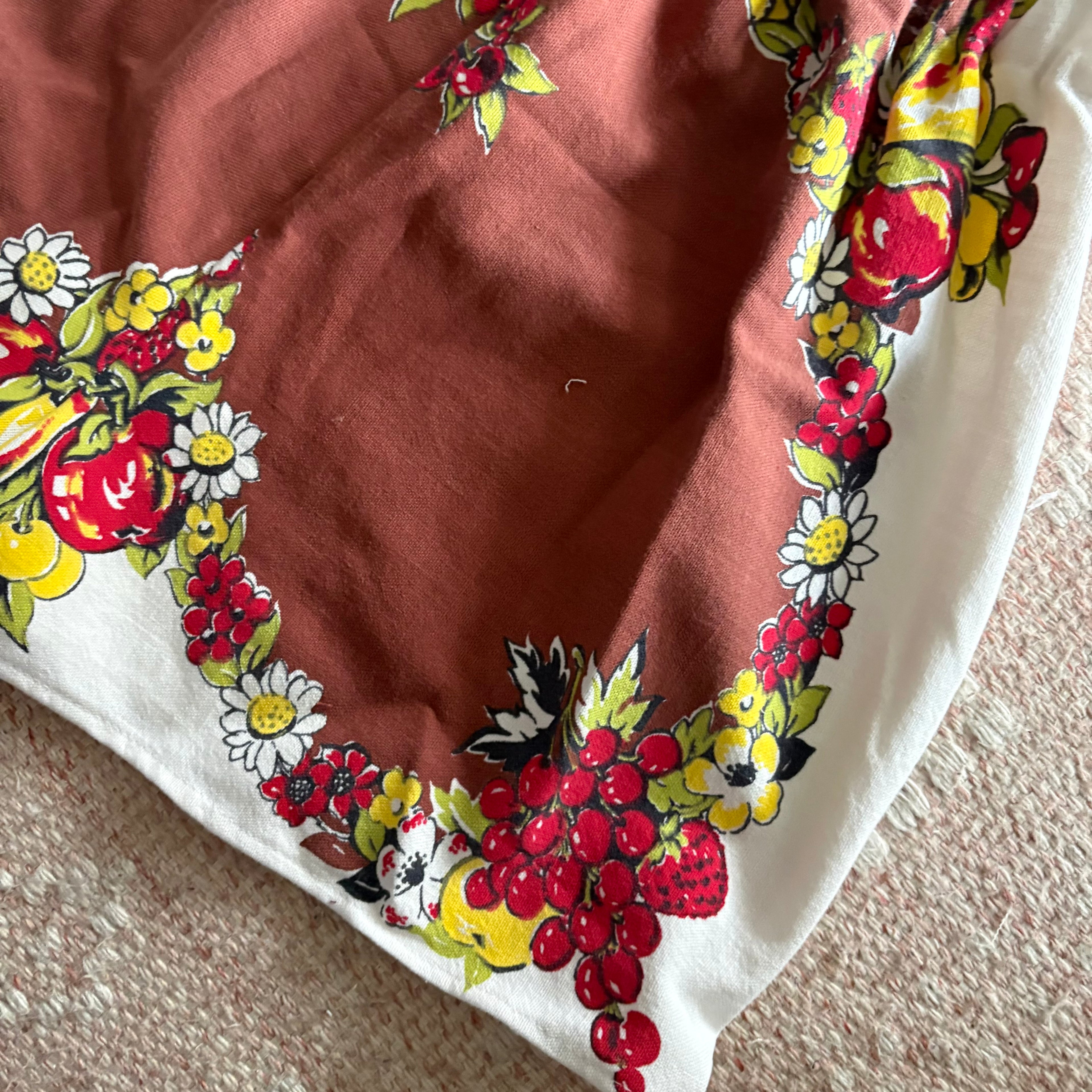 Tablecloth play set